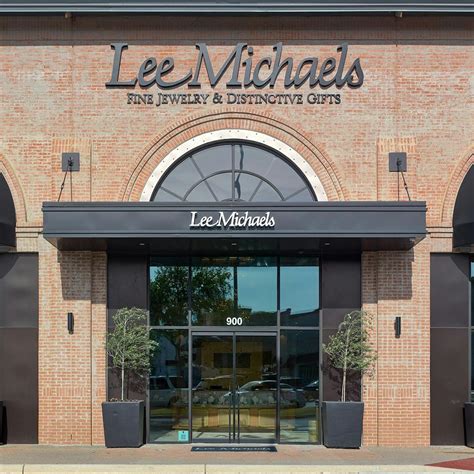 lee michaels la cantera mall